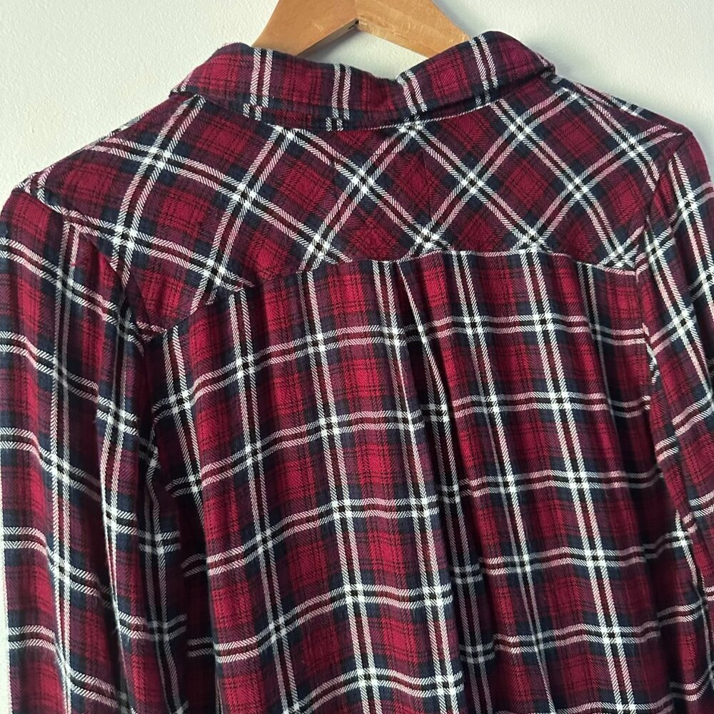 Rails Hunter Button Down Indigo Raspberry - Picture 11 of 13
